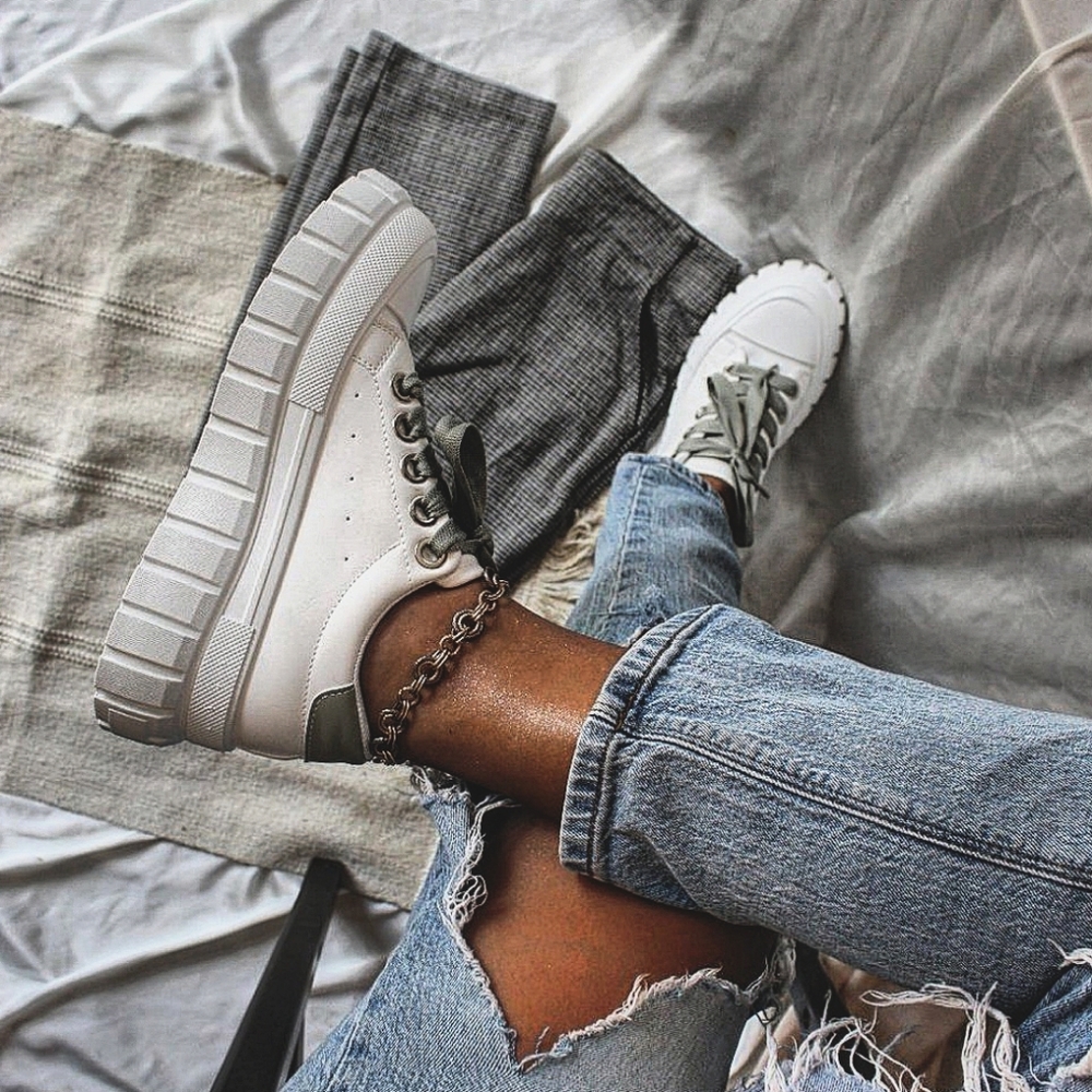 🚨FEW PAIRS LEFT// White platform sneaker - Picture 4 of 10